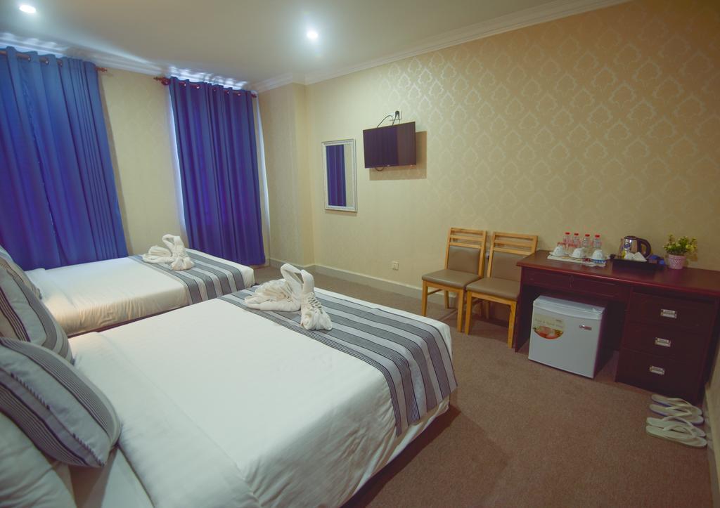 Leaph Sokhak Hotel Пном Пен Екстериор снимка
